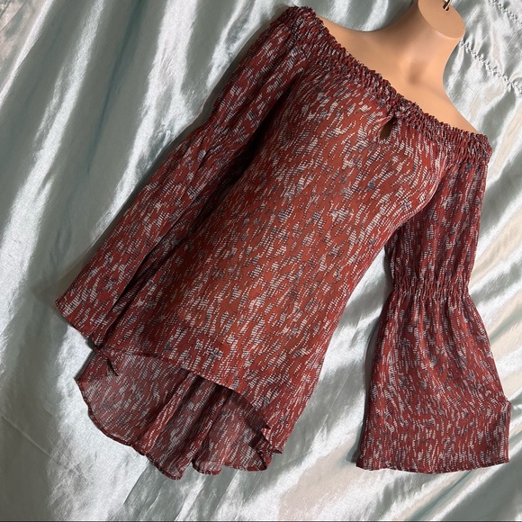 Sexy off shoulder, boho bell sleeved, back laced chiffon high low top, S - Picture 5 of 12